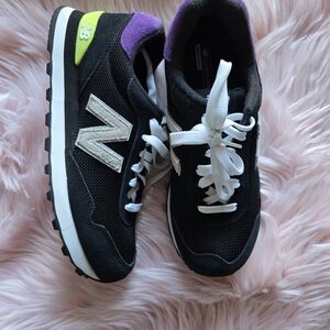 New Balance 515 Women's Black and Purple Sneakers perfect condition! Super cute!